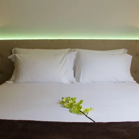 In Gold & Hotel 4*