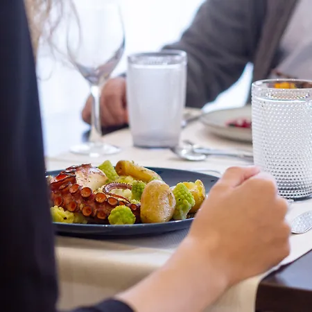 In Gold & Hotel Agueda