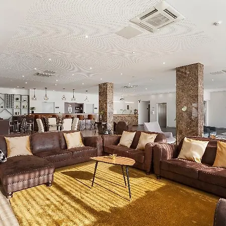 In Gold & Hotel 4*